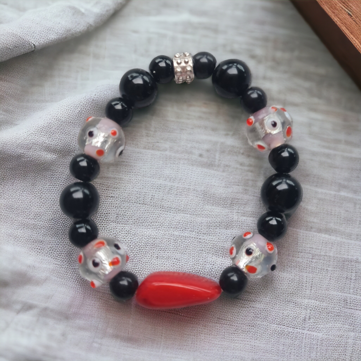 Carnelian and Black Agate Vintage Style Bracelet!